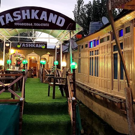 Tashkand Houseboat Сринагар Экстерьер фото